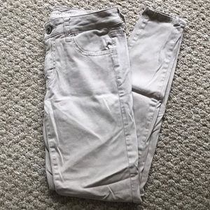 Light khaki “jeggings”